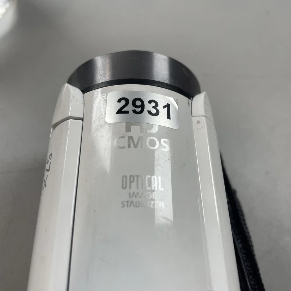 Canon VIXIA HF R700 Full HD Camcorder 57x Zoom White